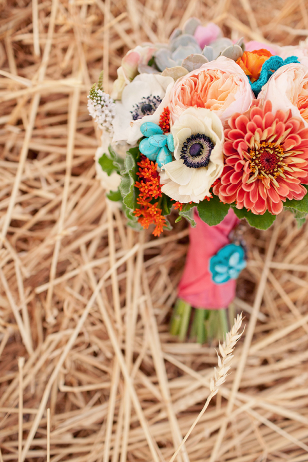 Colorful, eclectic and vintage inspired bridal bouquet - Photo by Studio 6.23